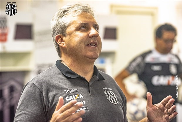 Ponte Preta: renovação pode fazer Gilson Kleina alcançar nova marca pelo clube