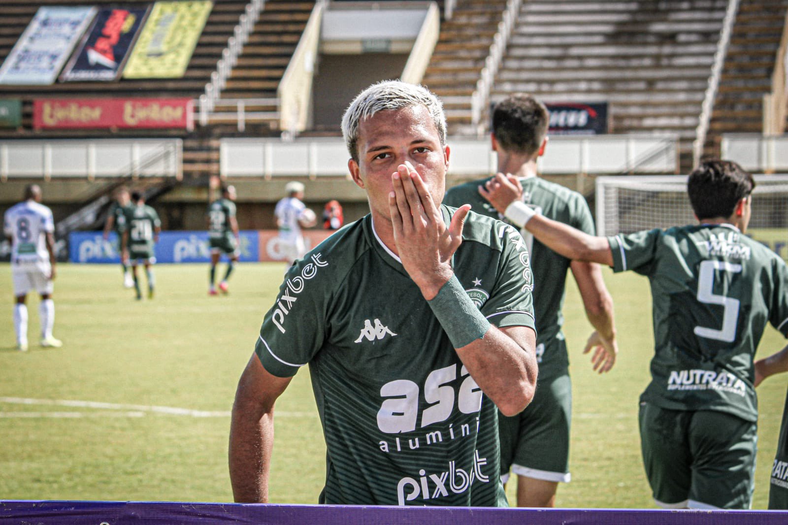 Com lesão no tornozelo, Matheus Souza segue como dúvida para estreia do Guarani