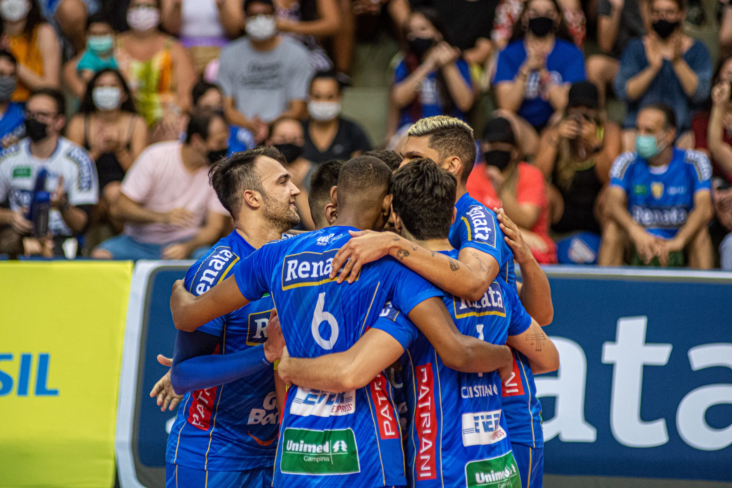 Adriano marca 29 pontos e lidera vitória do Vôlei Renata sobre o Guarulhos