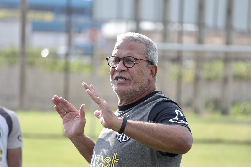 Ainda sem vencer, Hélio dos Anjos cobra reação imediata na Ponte Preta: ‘É hora de ganhar’