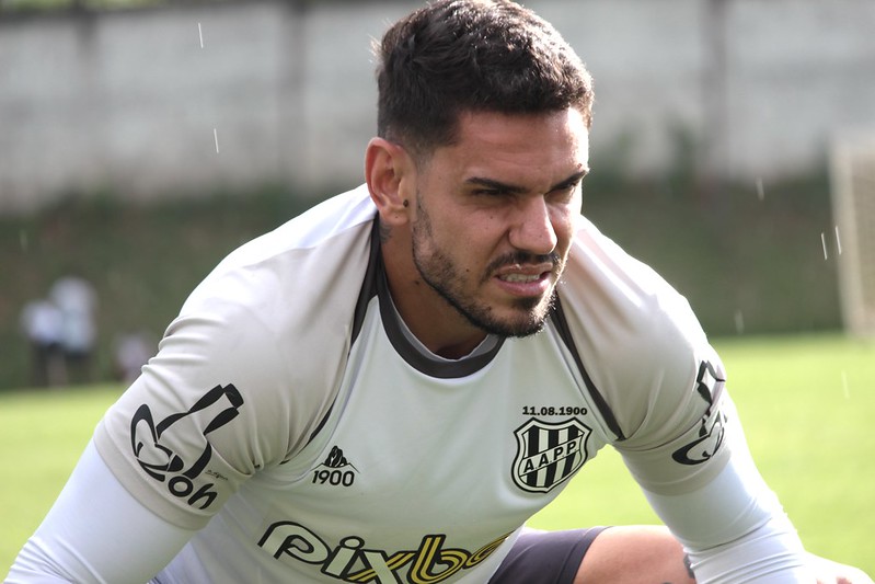 Fabrício ou Fábio Sanches: a dúvida no sistema defensivo da Ponte Preta