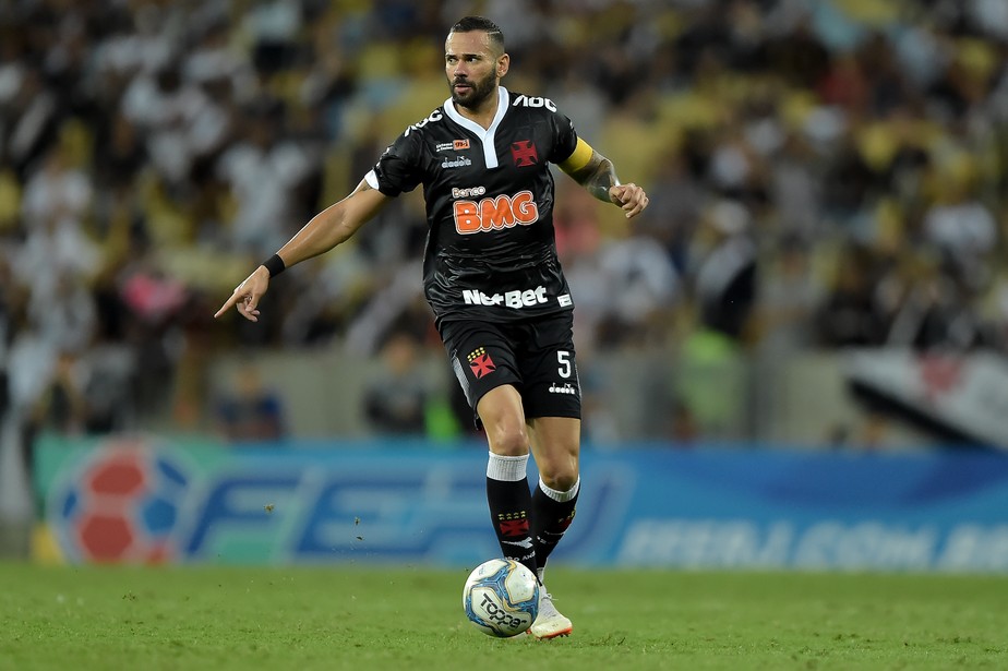 Guarani abre negociação com Leandro Castan, ex-Vasco e Corinthians