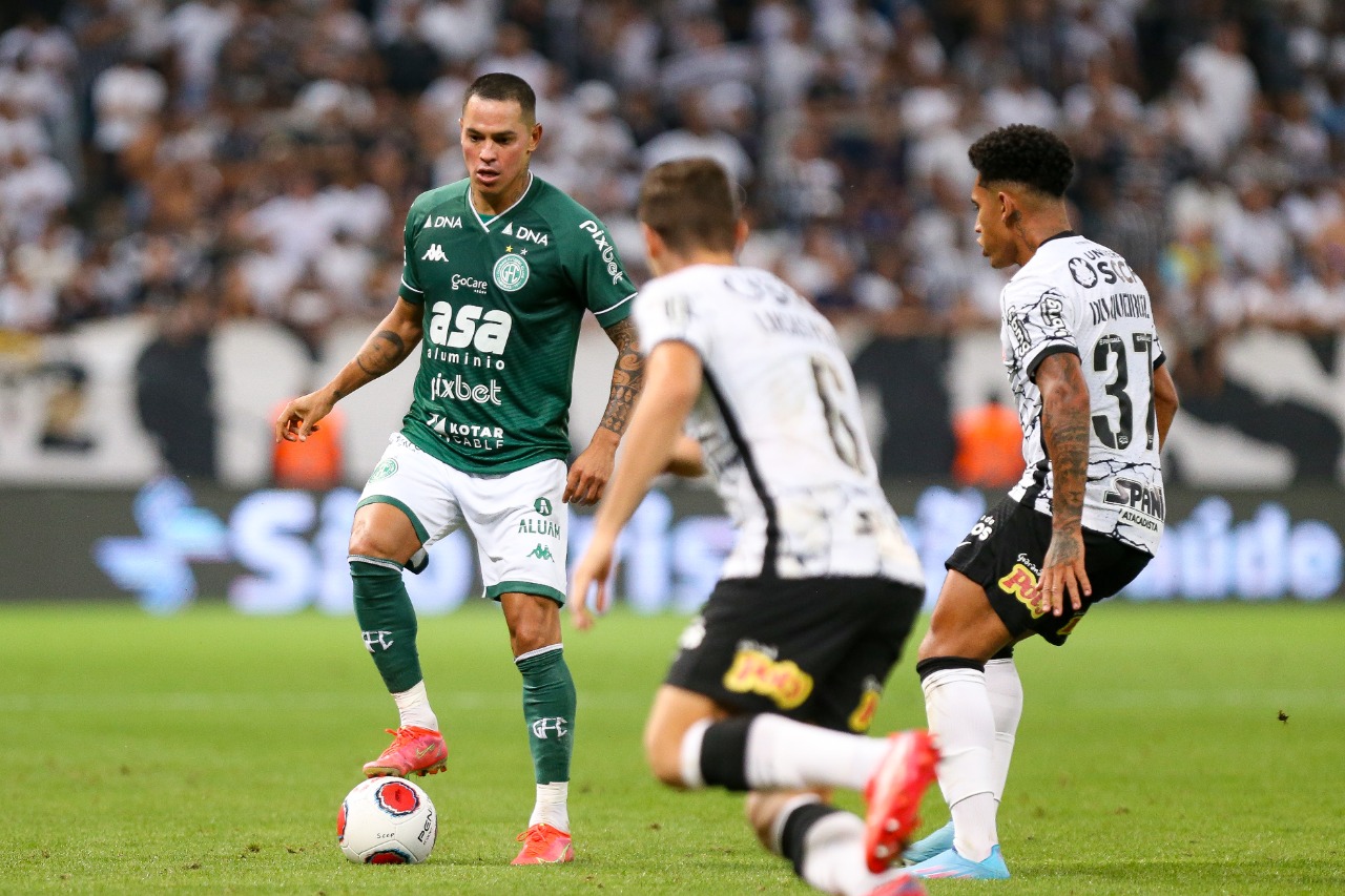 Guarani luta, leva o jogo para os pênaltis, mas é eliminado para o Corinthians