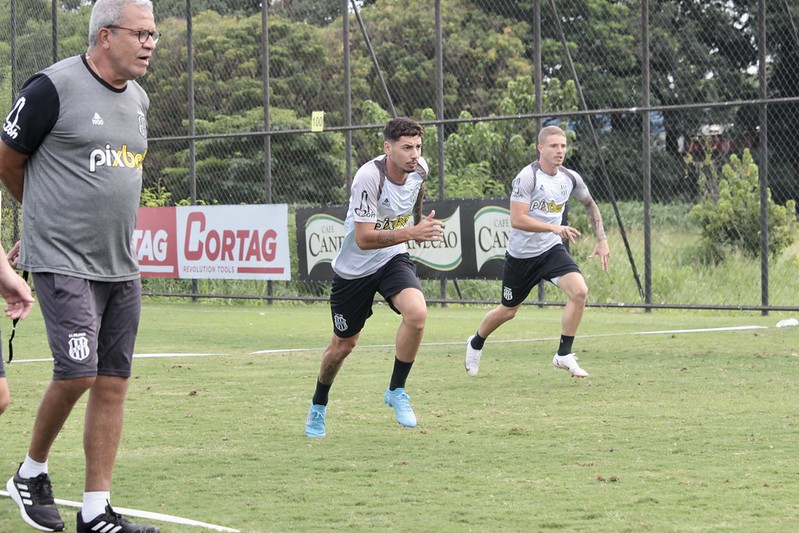 Inspirada no passado, Ponte Preta aposta em jogadores do mercado alternativo