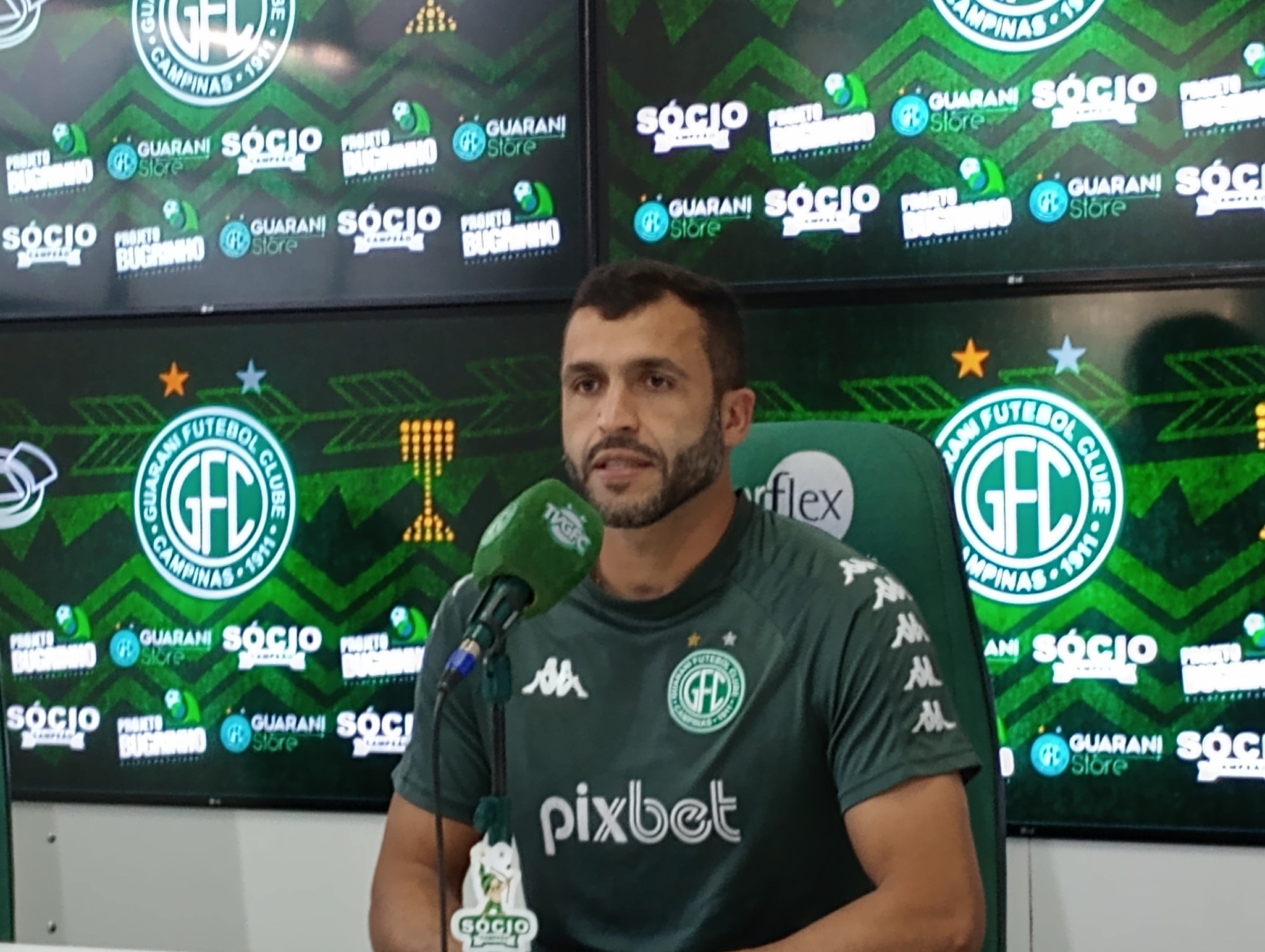 Após duas temporadas, Ronaldo Alves se despede do Guarani: ‘Até breve’