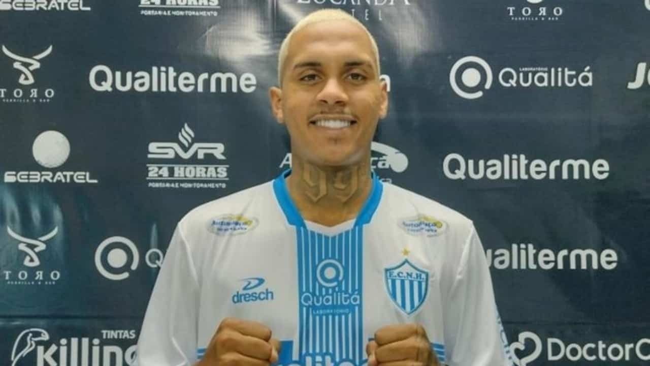 Ex-atacante do Grêmio abre negociação com a Ponte Preta