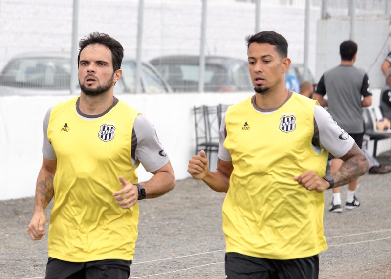 Ponte Preta acumula problemas para enfrentar o líder Cruzeiro