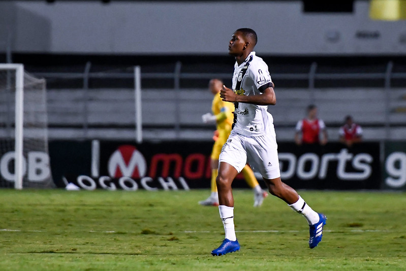 Desfalcada, Ponte Preta deve contar com estreia de DG como titular no Mineirão