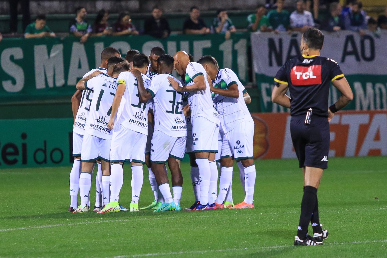 Guarani fica no empate sem gols contra a Chapecoense em Santa Catarina