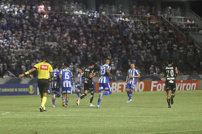 Sempre ele: Lucca decide e Ponte Preta vence o CSA no Rei Pelé