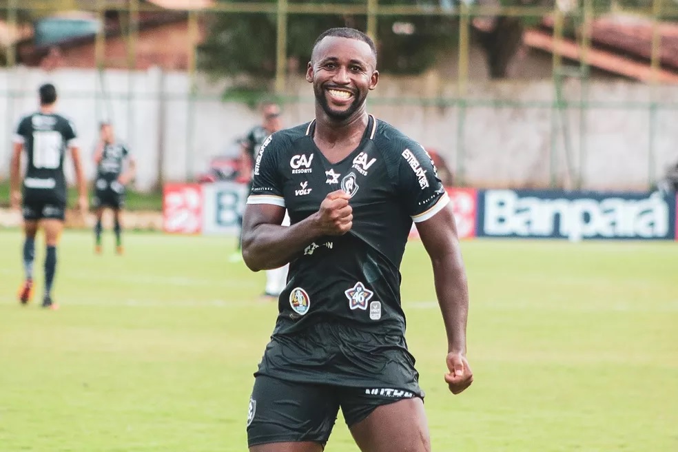 Em busca de substituto para Everton, Ponte Preta encaminha contratação de novo atacante