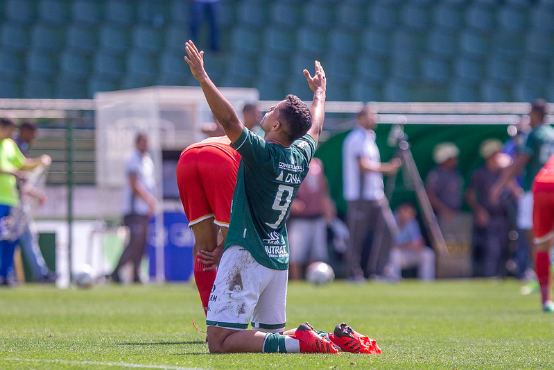 Bruno Mendes, Fernando Gaúcho e gols consecutivos: Yuri Tanque persegue feito raro no Guarani