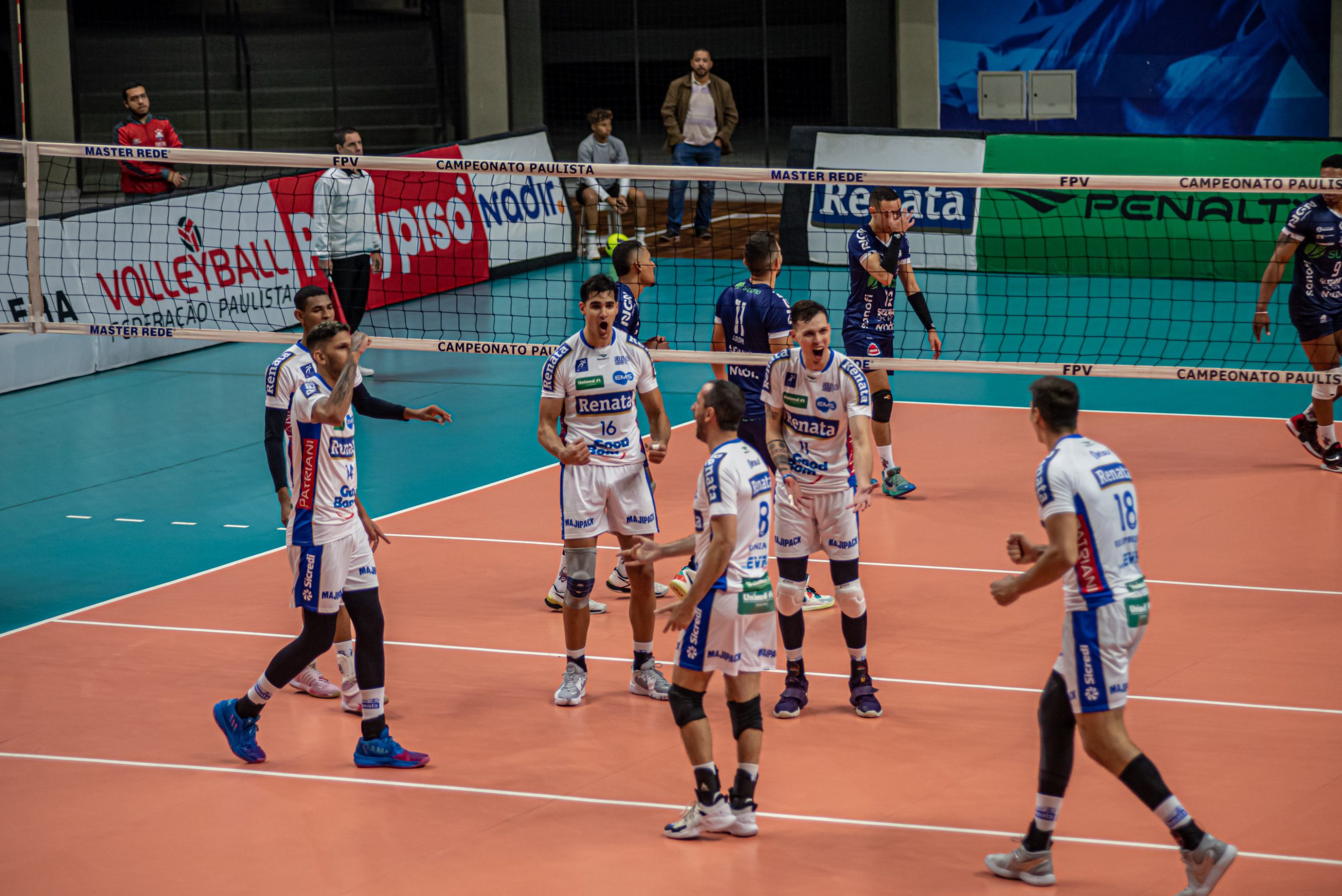 Vôlei Renata vence fora e abre vantagem na semi do Paulista