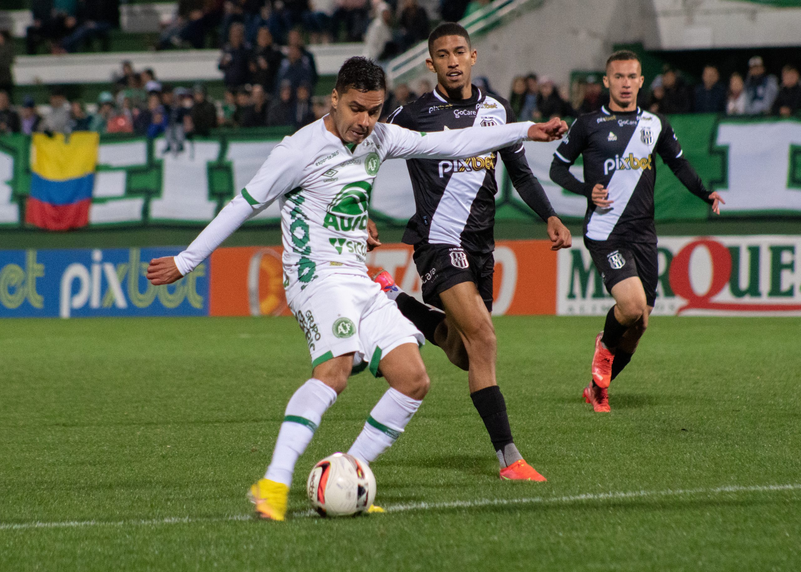 Chapecoense 3×0 Ponte Preta: atuação sofrível em Santa Catarina