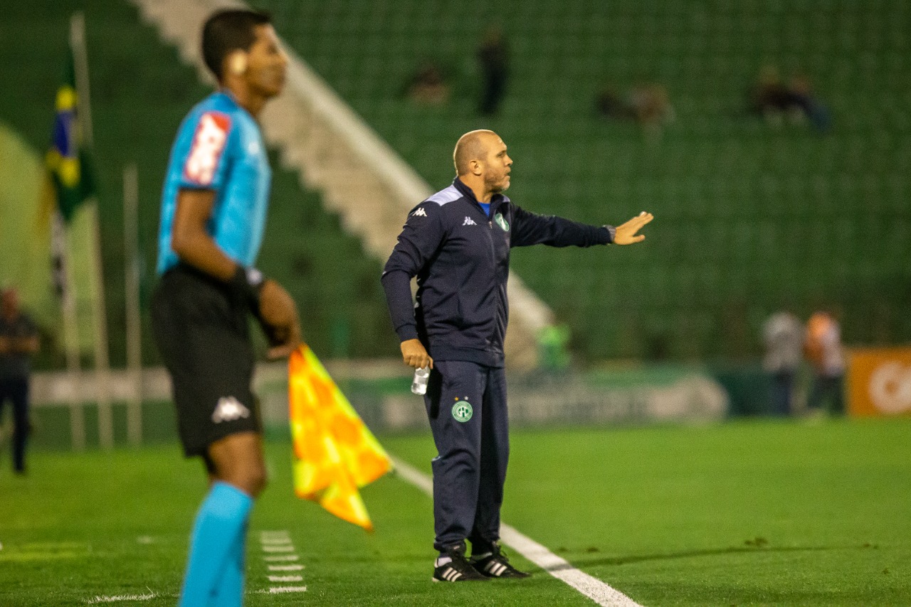 ‘Satisfeito pelo resultado e desempenho’, diz Mozart após nova vitória do Guarani