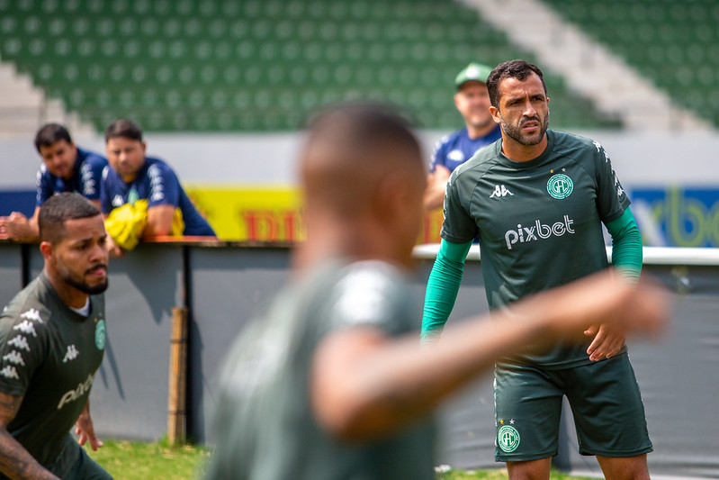 Acionado após 3 meses, Ronaldo Alves pode receber nova oportunidade no Guarani