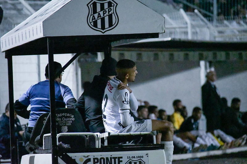 Laterais da Ponte Preta viram dúvidas para o jogo contra o Ituano na próxima terça-feira