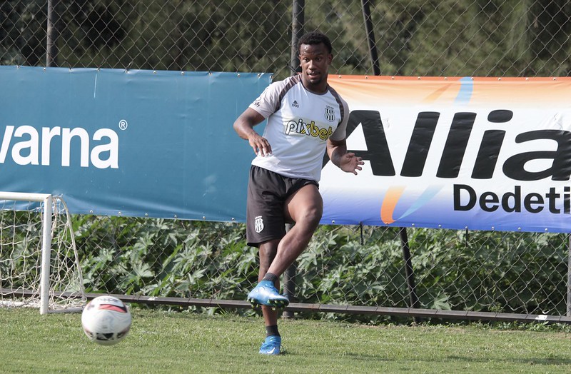 Ausência de Fessin deve render sequência para Ribamar como titular na Ponte Preta