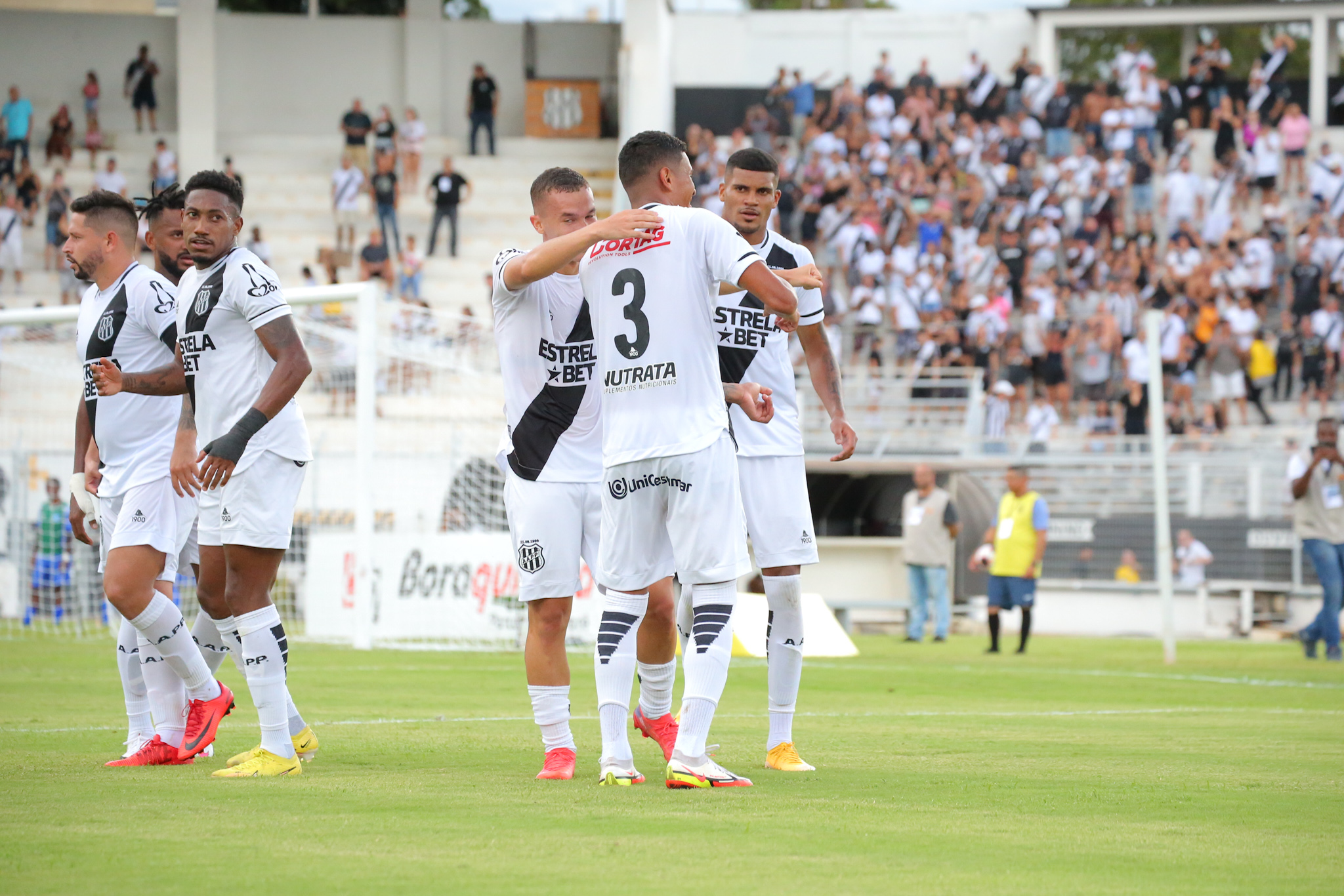 Ponte Preta 2×1 Taubaté: vitória para confirmar melhor início de temporada do século