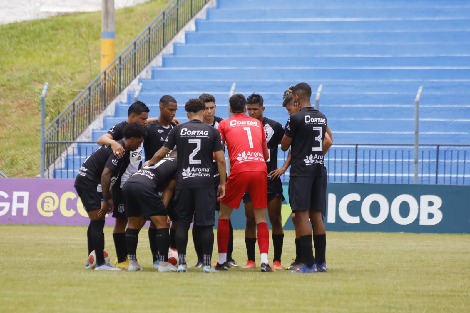 Ponte Preta 2×2 Retrô-PE: empate e eliminação na Copinha