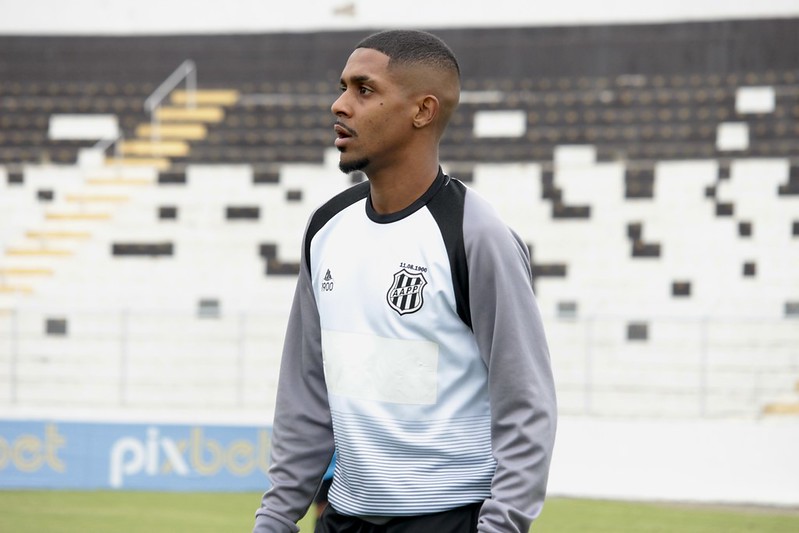 Ramon Carvalho e Matheus Jesus aumentam opções no meio-campo da Ponte Preta