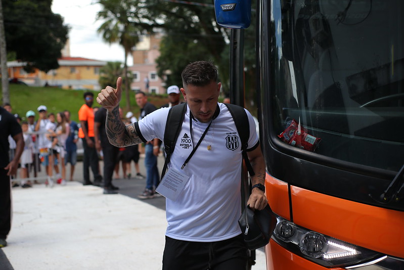 Ponte Preta: comissão técnica comemora volta de Fábio Sanches, mas adota cautela