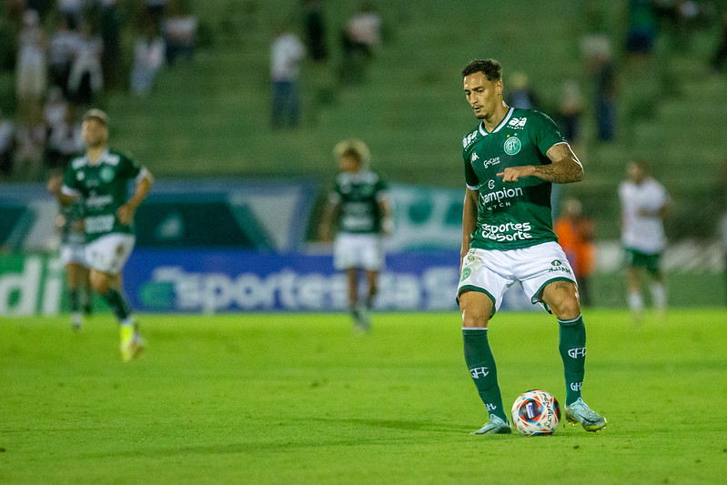 Guarani: Régis e Derek são monitorados; lateral volta