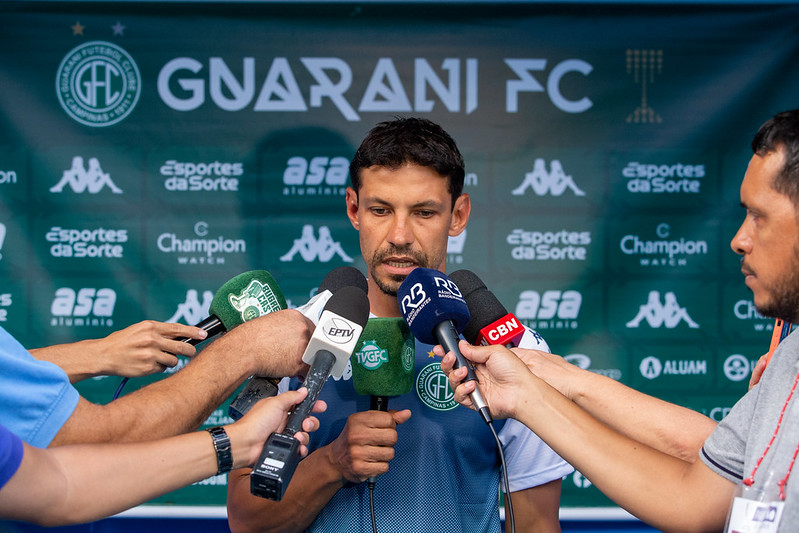 Guarani: Moisés Moura elogia trabalho de Abel Ferreira, técnico do Palmeiras