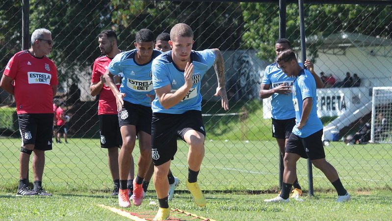 Ponte Preta: Léo Naldi quer seguir com sequência positiva e prega foco contra o Comercial