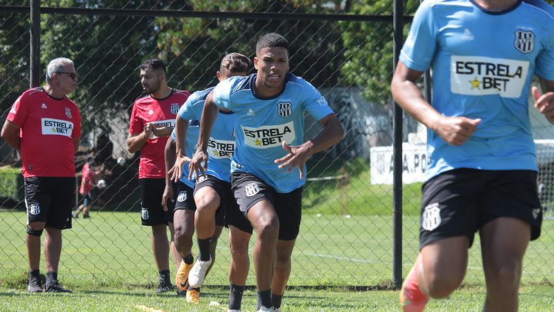 Ponte Preta: comissão técnica faz testes no ataque para vagas de Jeh e Pablo Dyego