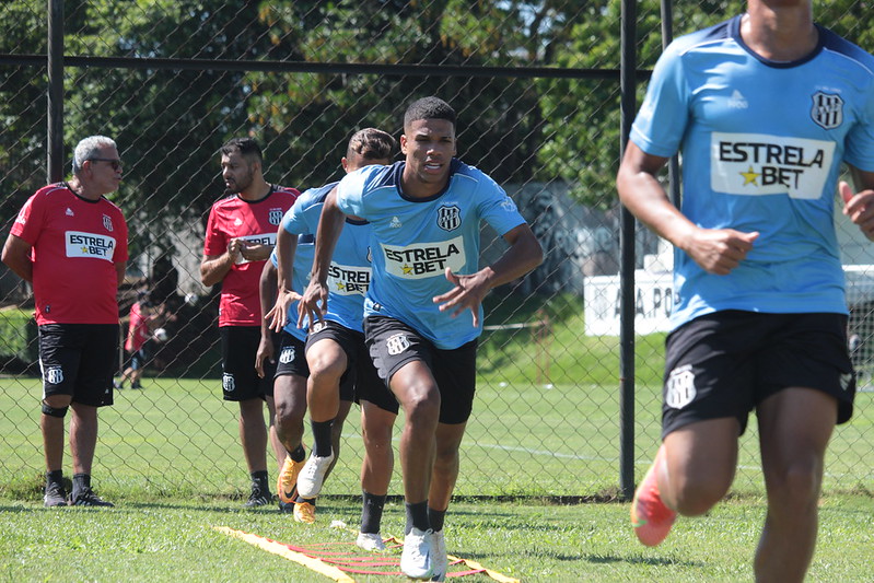 Ponte Preta: comissão técnica faz testes no ataque para vagas de Jeh e Pablo Dyego