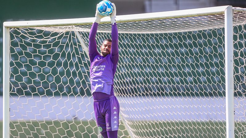 Guarani: Pegorari ou Tony… qual goleiro leva vantagem para a Série B? Gleguer Zorzin opina