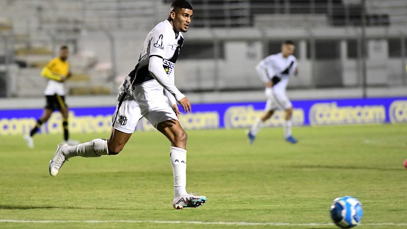 Ponte Preta: jogo contra a Chapecoense será transmitido na tela da Band com Carlos Batista