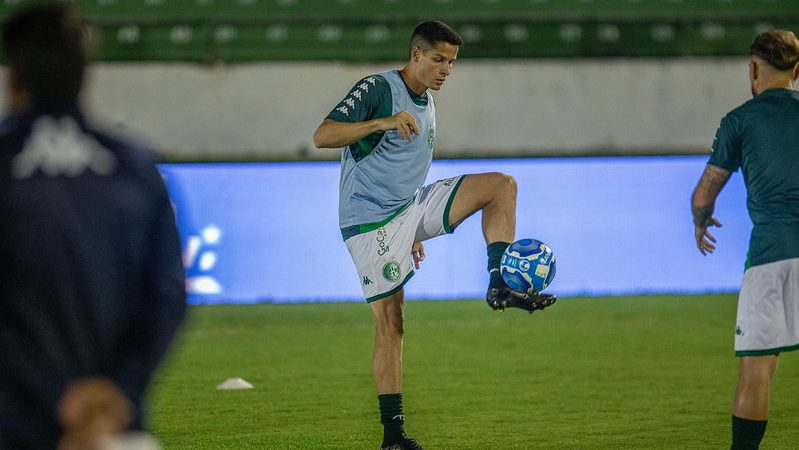 Guarani: Barbosa não treina e aumenta chances de dupla inédita no meio-campo