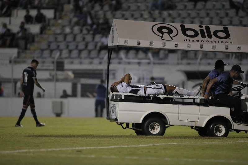 Ponte Preta: preparador confirma nova cirurgia após lesão no joelho de Jean Carlos