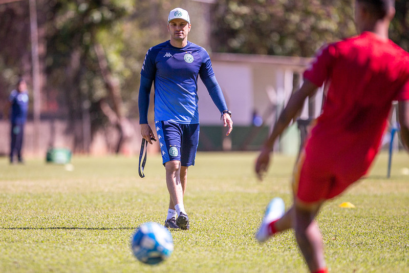 Guarani: Bruno Pivetti ainda tem dúvidas na montagem do time para o dérbi 205