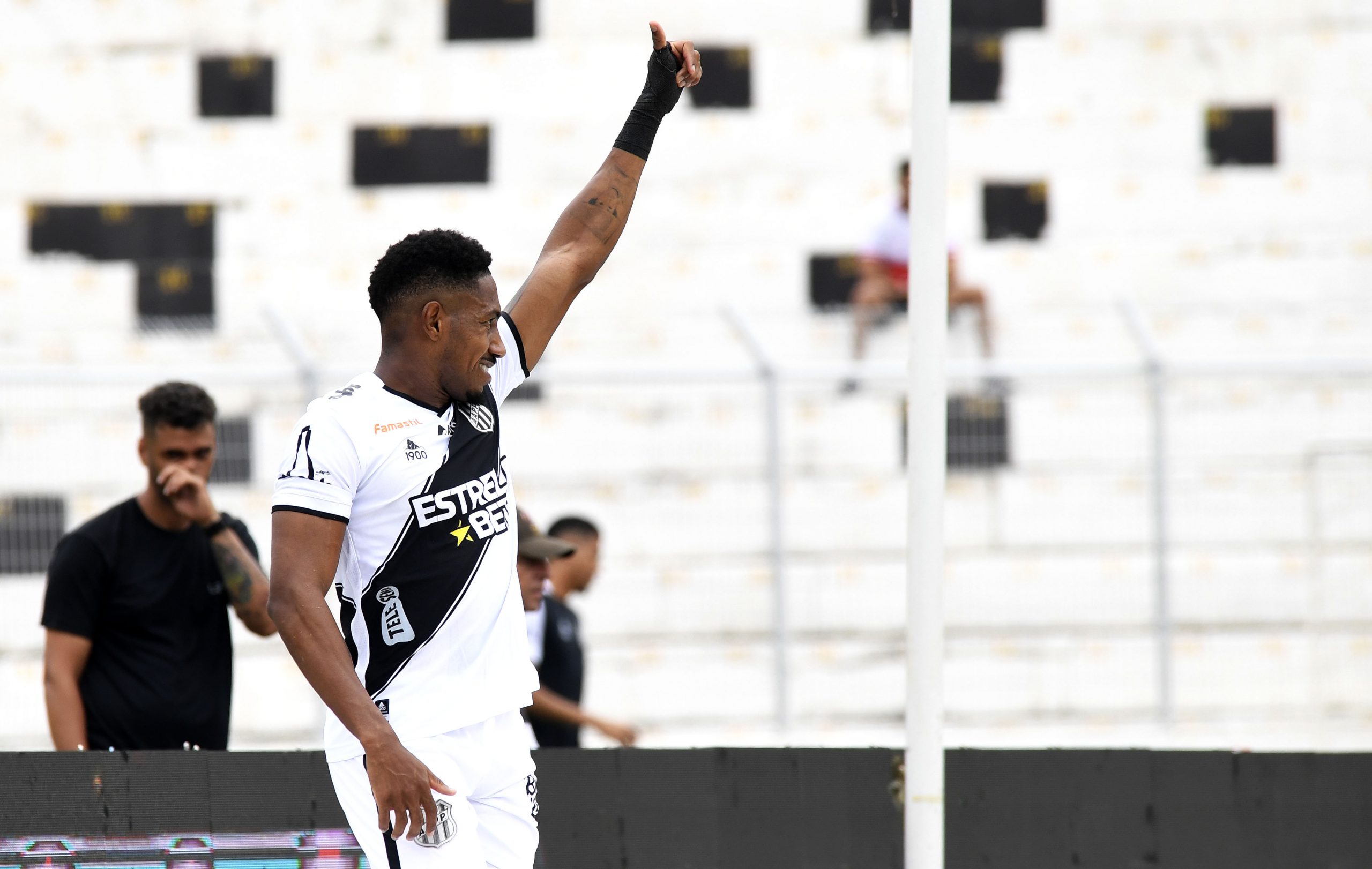 Ponte Preta 1×0 Vila Nova: vitória para aliviar pressão e derrubar último invicto