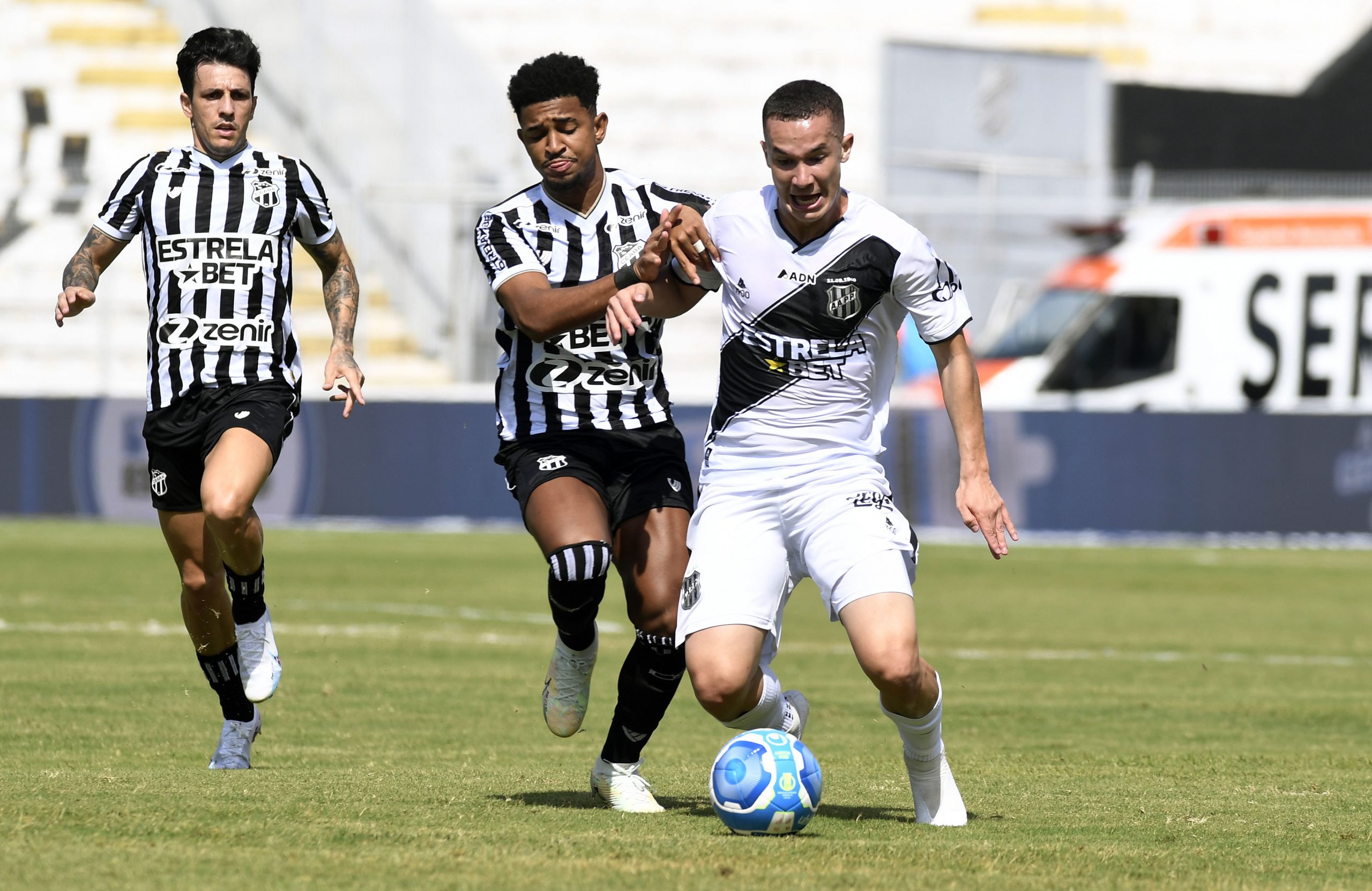 Ponte Preta: Felipe Amaral aumenta lista de desfalques e DM vai avaliar quinteto