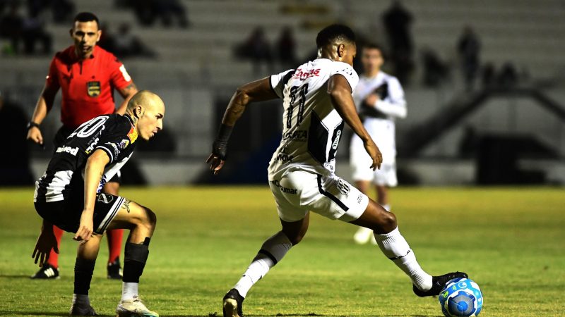 Ponte Preta 0x0 ABC: empate com nova atuação ruim e pressão por saída de Felipe Moreira