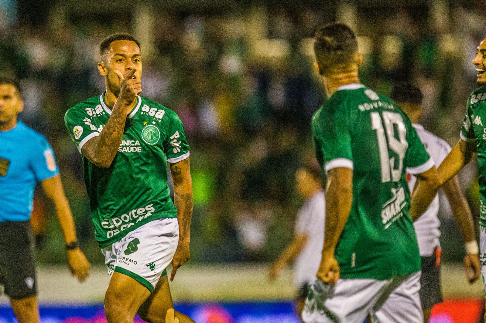 Guarani 2×0 Vitória: Louzer estreia com pé direito e Bugre encerra jejum