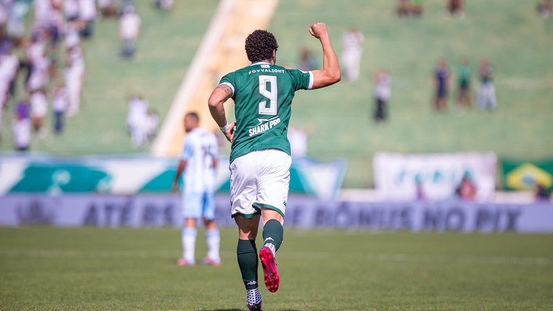 Guarani: Bruno Mendes completa 90 jogos e está a um gol de entrar no top-3 de artilheiros do século