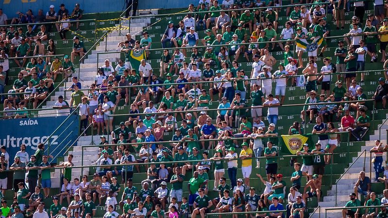 Guarani: Louzer convoca torcida do Bugre para “final” contra o Ceará; diretoria faz promoção