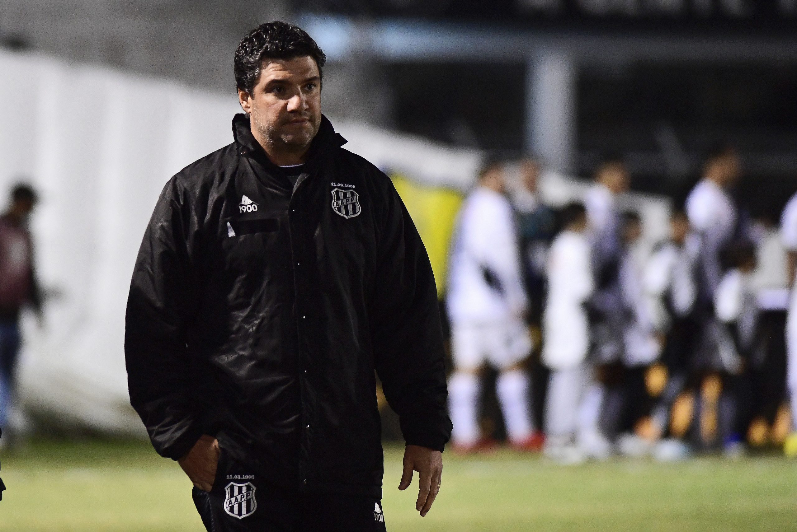 Ponte Preta: Felipe Moreira detona 1º tempo contra o CRB e cobra postura diferente