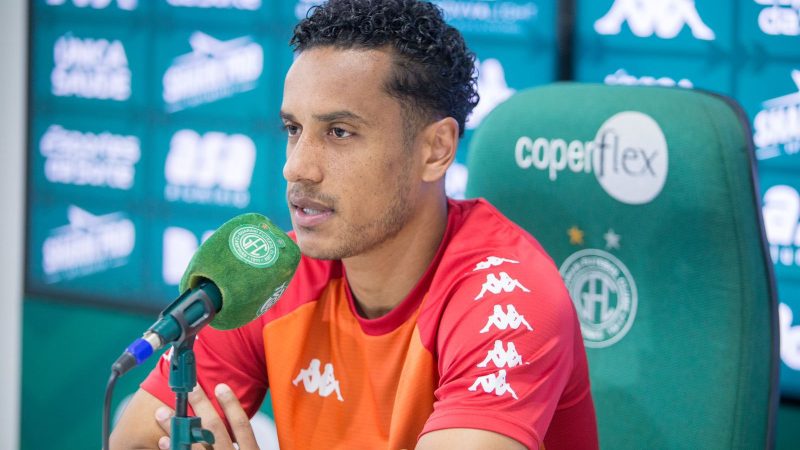 Guarani: Diogo Mateus se emociona com renovação e diz que “longevidade em um clube” era meta da carreira