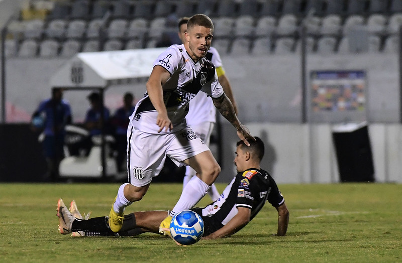 Ponte Preta: quais clubes estão interessados em Léo Naldi? Entenda a situação