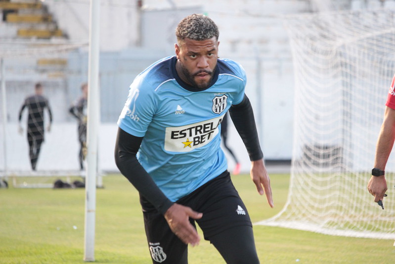 Ponte Preta: pouco utilizado, Júnior Tavares entra na mira do Paysandu, agora de Hélio  dos Anjos