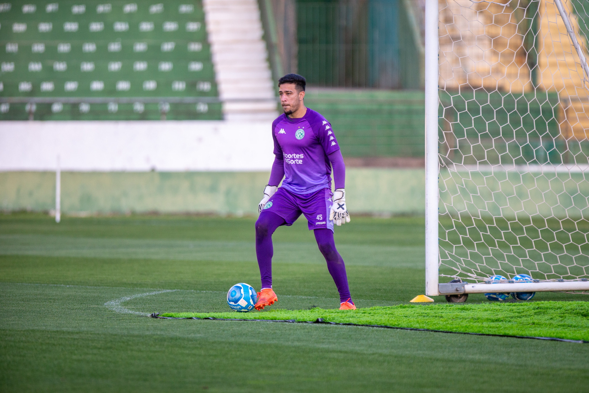 Guarani: Douglas Borges faz tratamento no DM e Álvaro ganha novo contrato