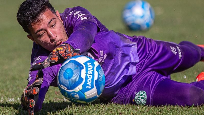 Guarani: diretoria renova contrato com mais duas promessas