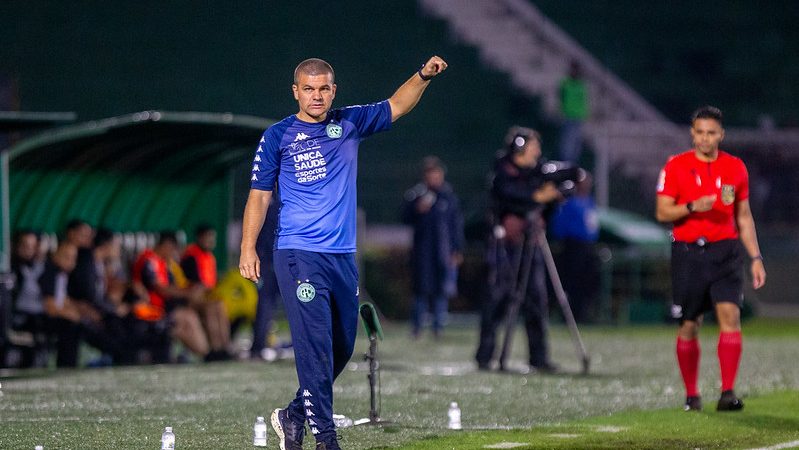 Guarani: Louzer tem força máxima à disposição e pode repetir escalação do dérbi