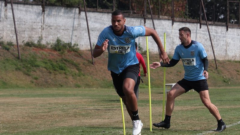 Ponte Preta: Pintado perde dois jogadores para enfrentar o Sampaio